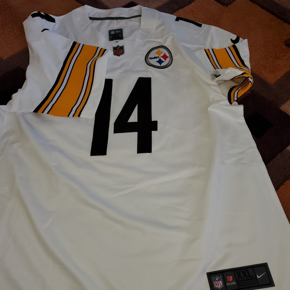 Football Jerseys - Picture 6 of 6